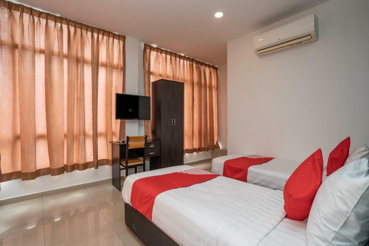 Oyo 1167 Rest & Go Hotel, Klang Extérieur photo