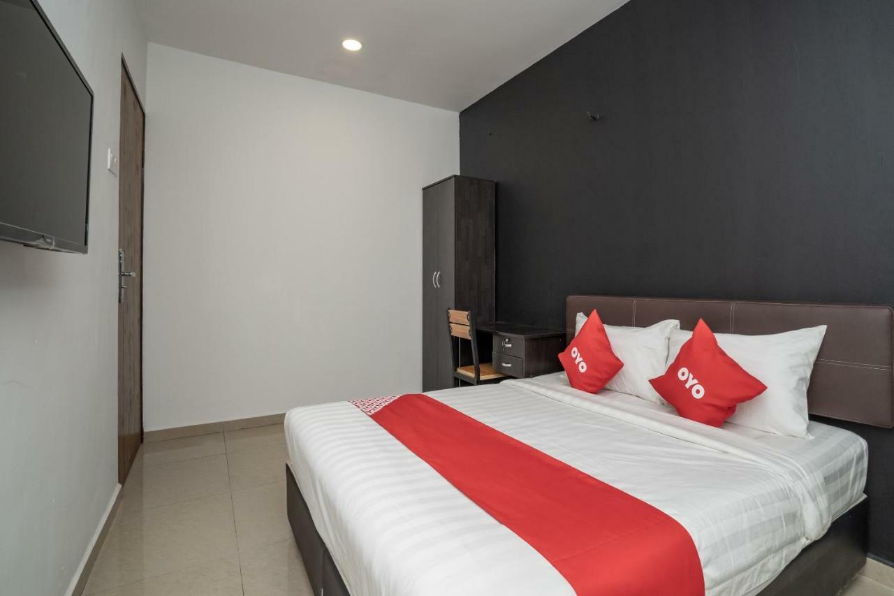 Oyo 1167 Rest & Go Hotel, Klang Extérieur photo